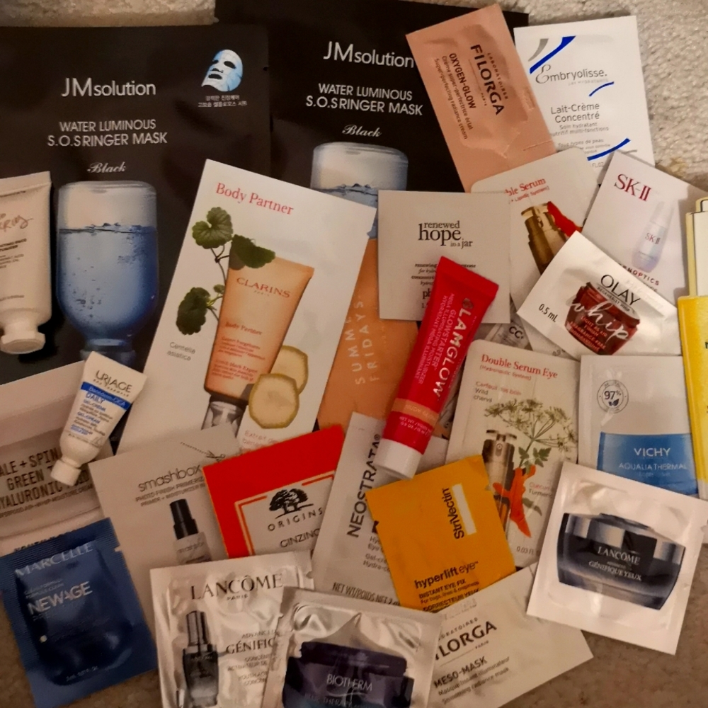 Skincare sample set